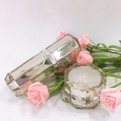Material de cuerpo de acrílico PP Botellas cosméticas redondas de plástico para solución de embalaje de bálsamo labial