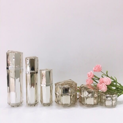 Material de cuerpo de acrílico PP Botellas cosméticas redondas de plástico para solución de embalaje de bálsamo labial